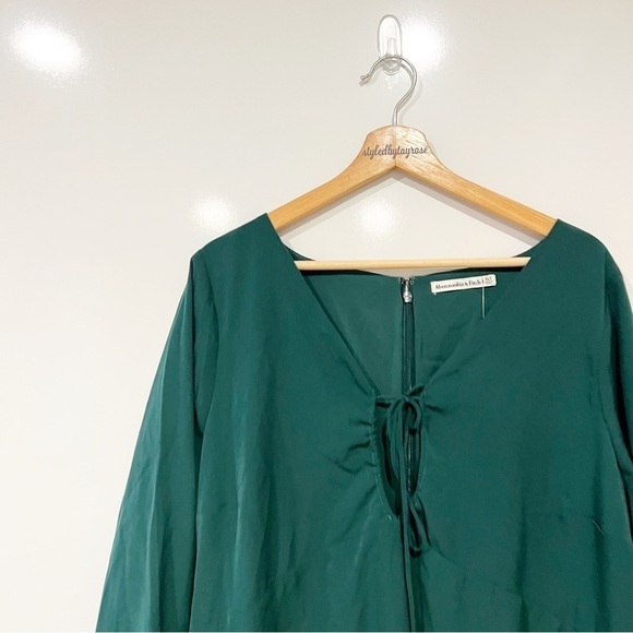 NWT Abercrombie & Fitch Long-Sleeve Strappy Halter Mini Dress - Picture 6 of 15